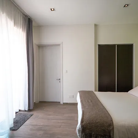 Quaint Boutique In-Nadur