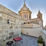 Quaint Boutique Nadur