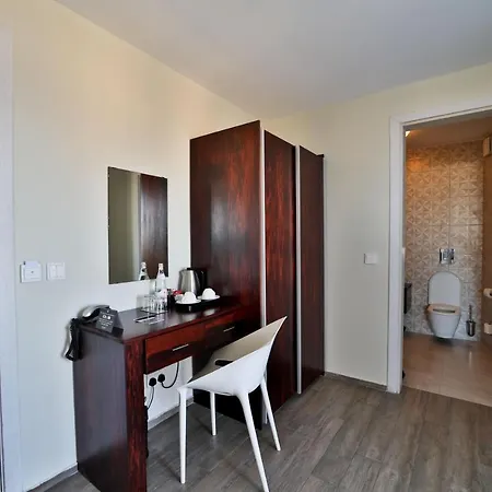 Quaint Boutique 3* نادور