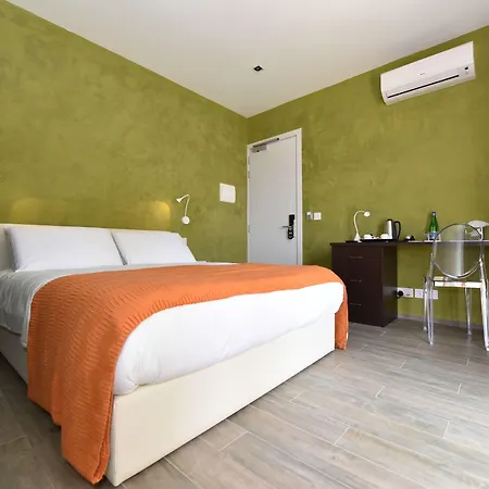 Quaint Boutique Nadur