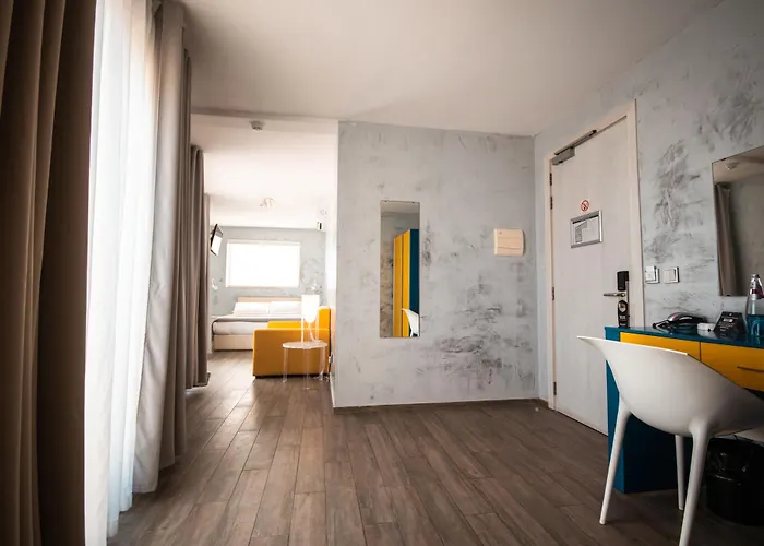 Quaint Boutique 3* Надур