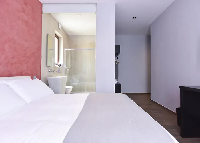 Quaint Boutique Отель