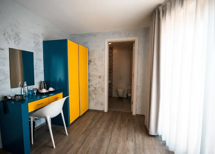 Отель Quaint Boutique 3*