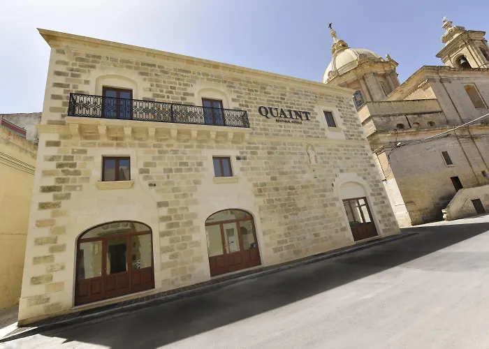 Quaint Boutique Надур