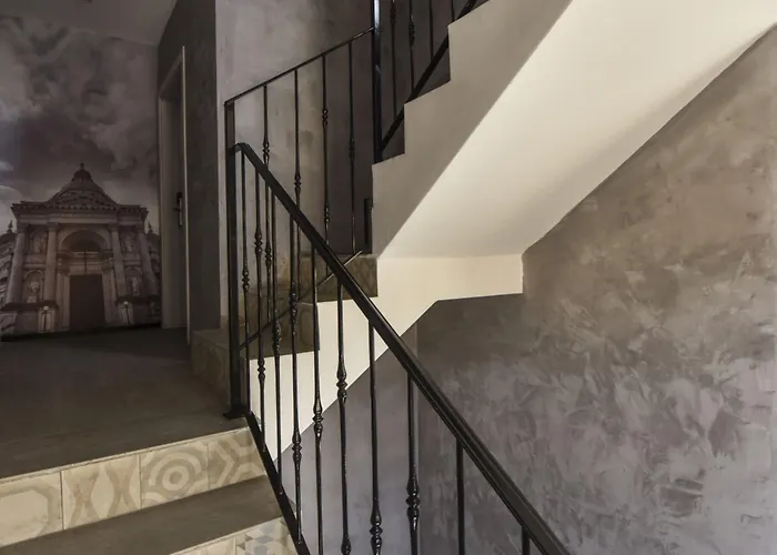 Quaint Boutique Отель