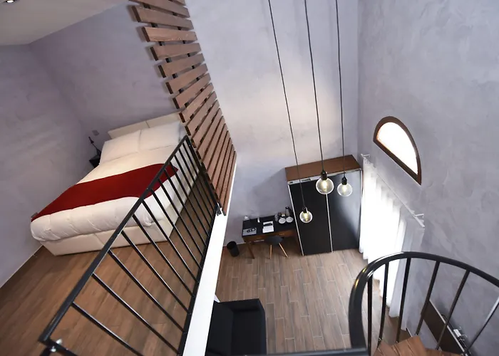 Quaint Boutique Отель