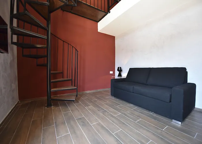 Quaint Boutique Отель Надур